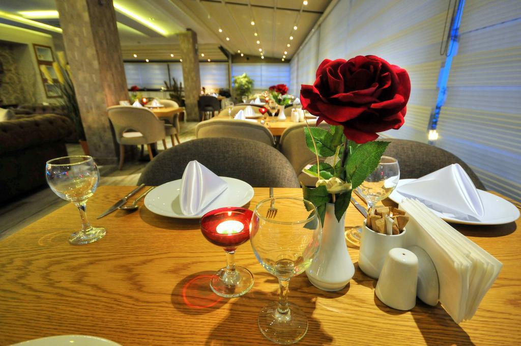 Golden Deluxe Hotel Adana Eksteriør billede