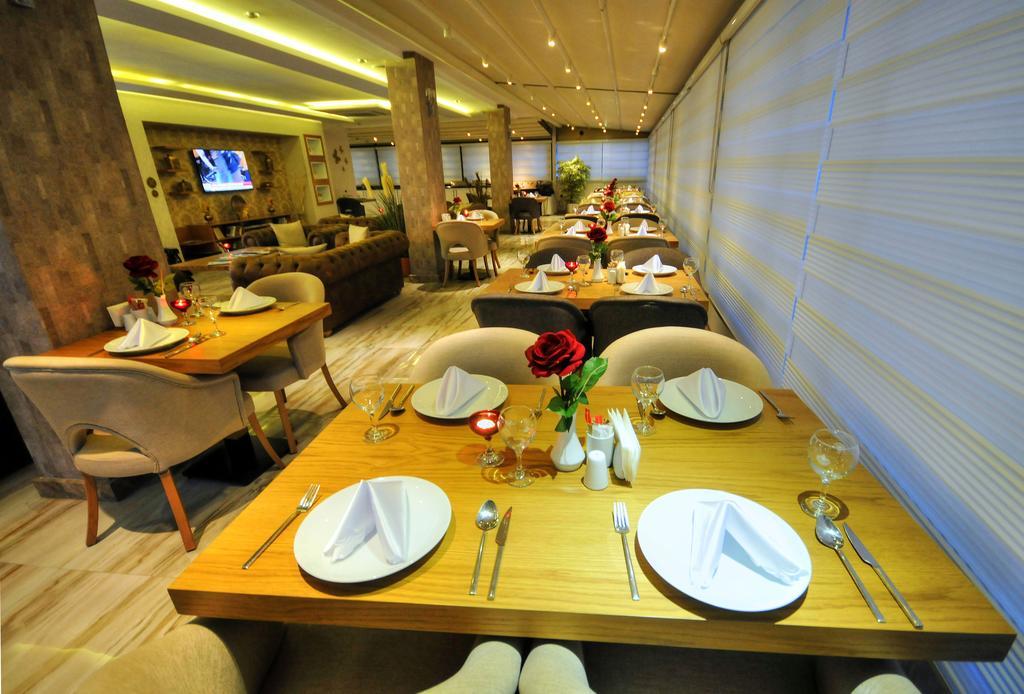 Golden Deluxe Hotel Adana Eksteriør billede