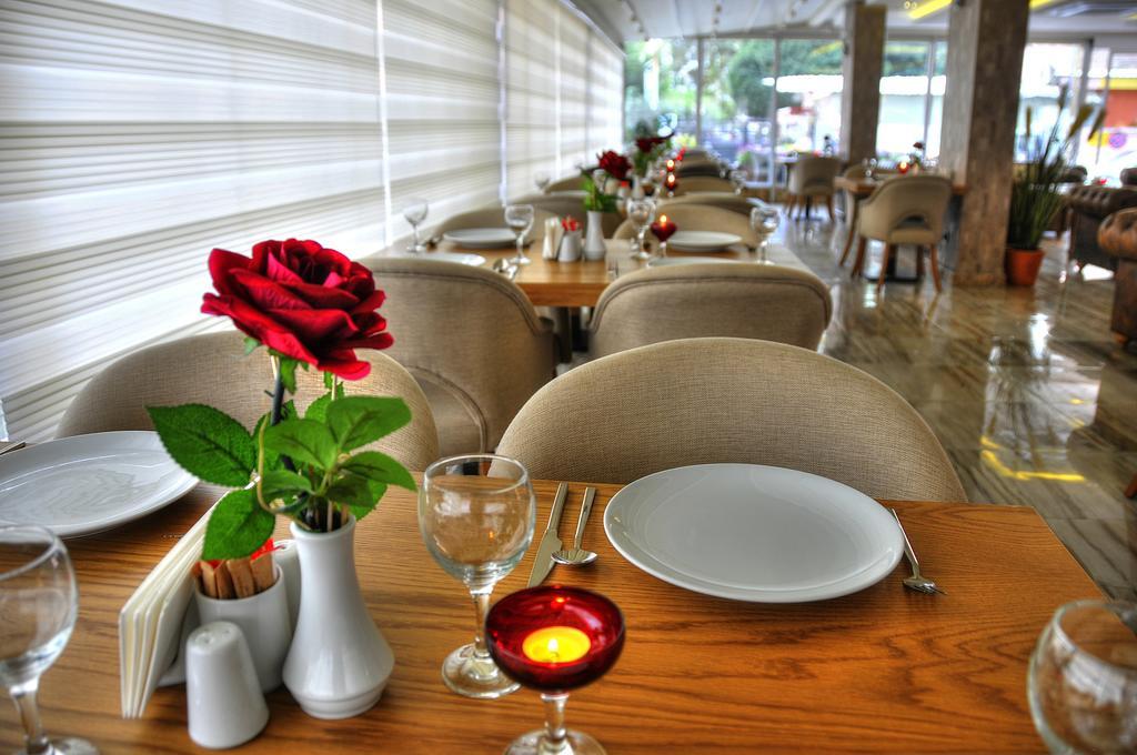 Golden Deluxe Hotel Adana Eksteriør billede