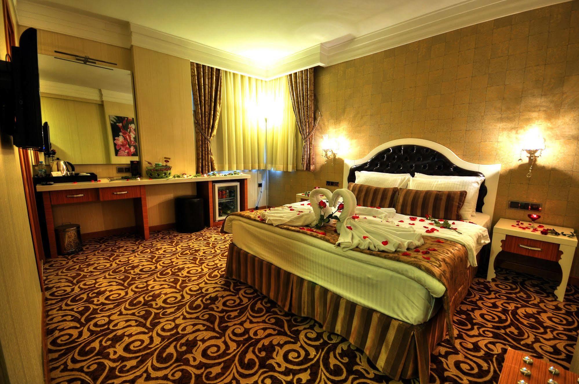 Golden Deluxe Hotel Adana Eksteriør billede